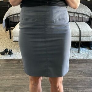 DKNY Grey Skirt Sz 4